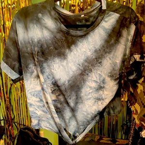 3/$15 front self tie knot tie dye crop top